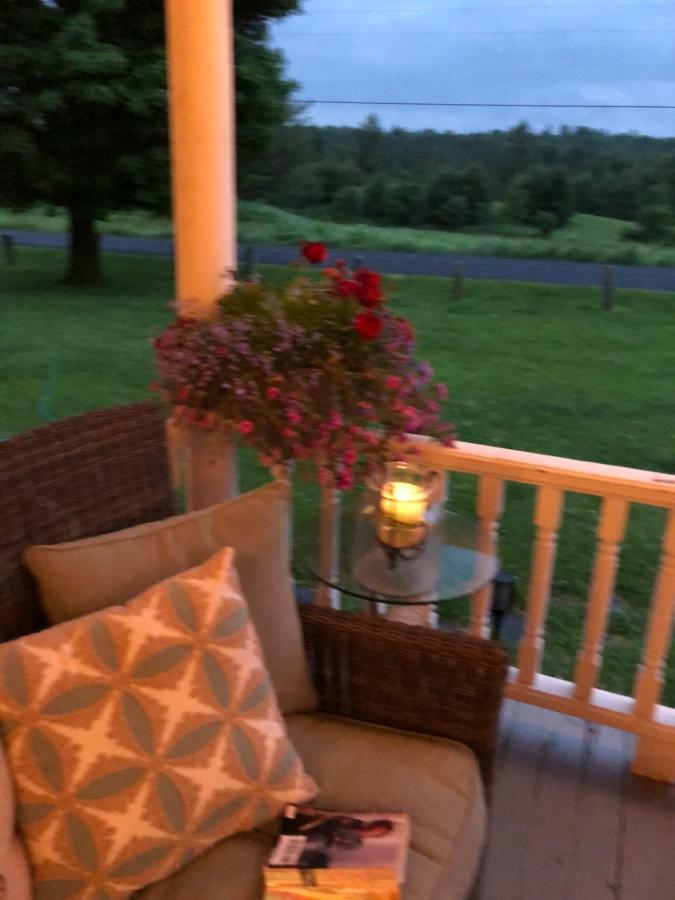 East MontpelierCountry Farmhouse公寓 外观 照片
