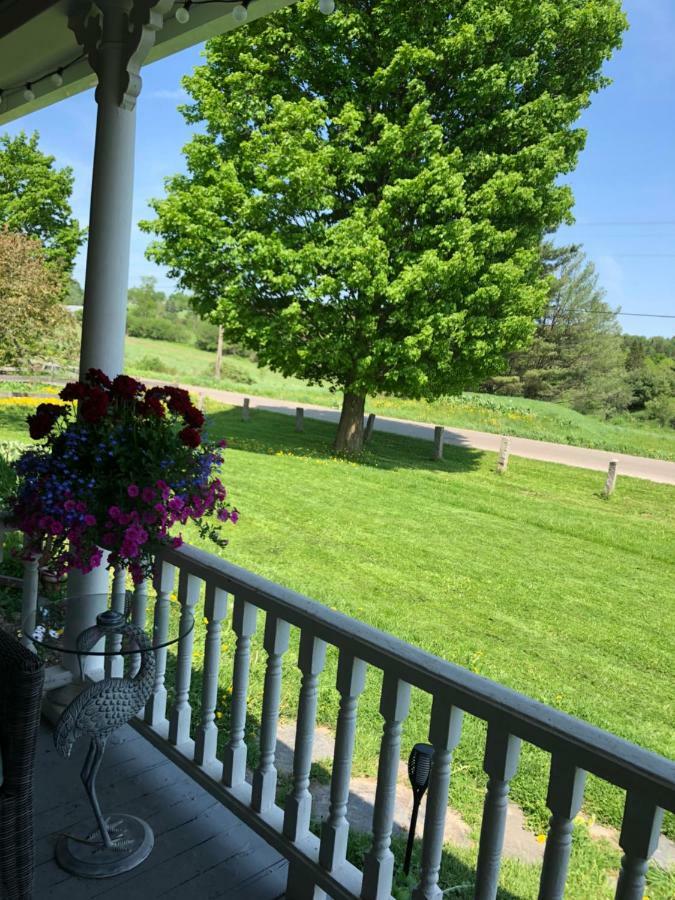 East MontpelierCountry Farmhouse公寓 外观 照片